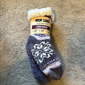 Muk Luks Snowflake Patterned Cabin Socks - BRAND NEW